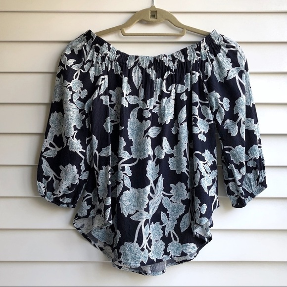 Splendid Etched Floral Off The Shoulder Top - Picture 5 of 11